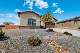 1222 Fascination St NE in Rio Rancho, NM - Building Photo - Building Photo