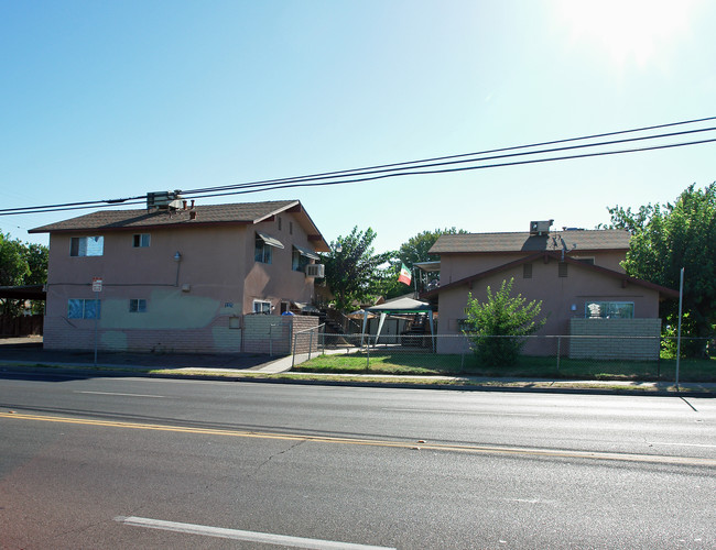 1125 S Maple Ave in Fresno, CA - Building Photo - Building Photo