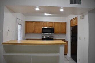 9150 NW 38th Dr in Coral Springs, FL - Building Photo - Building Photo