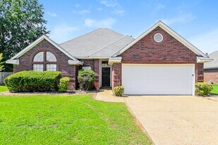 6690 Autumn Wood Cove in Memphis, TN - Building Photo