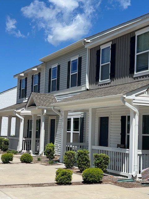 property at 230 Banbury Ln