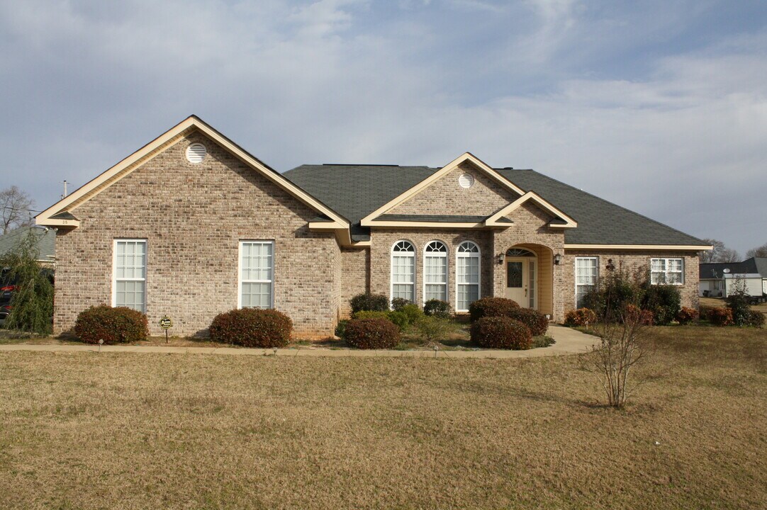 38 Kalin St in Phenix City, AL - Building Photo