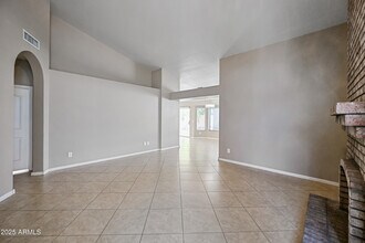 3830 E Tanglewood Dr in Phoenix, AZ - Building Photo - Building Photo