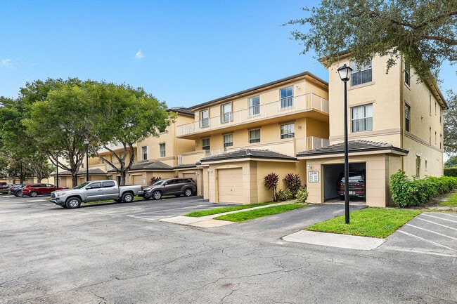 property at 2100 Greenview Shores Blvd