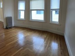 221 Boston Ave-Unit -Apt 0 in Medford, MA - Building Photo - Building Photo