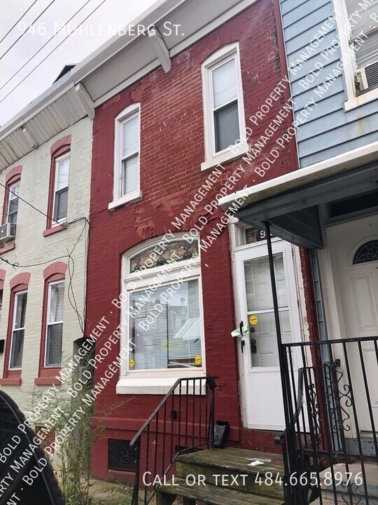 946 Muhlenberg St in Reading, PA - Foto de edificio