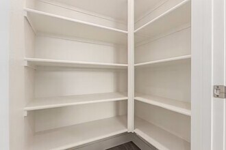 7621 E University Dr in Mesa, AZ - Building Photo - Building Photo