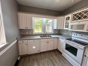 495 Jamestown St in Russell Springs, KY - Building Photo - Building Photo
