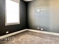 4208 W Thomas St, Unit 2 in Chicago, IL - Building Photo - Building Photo