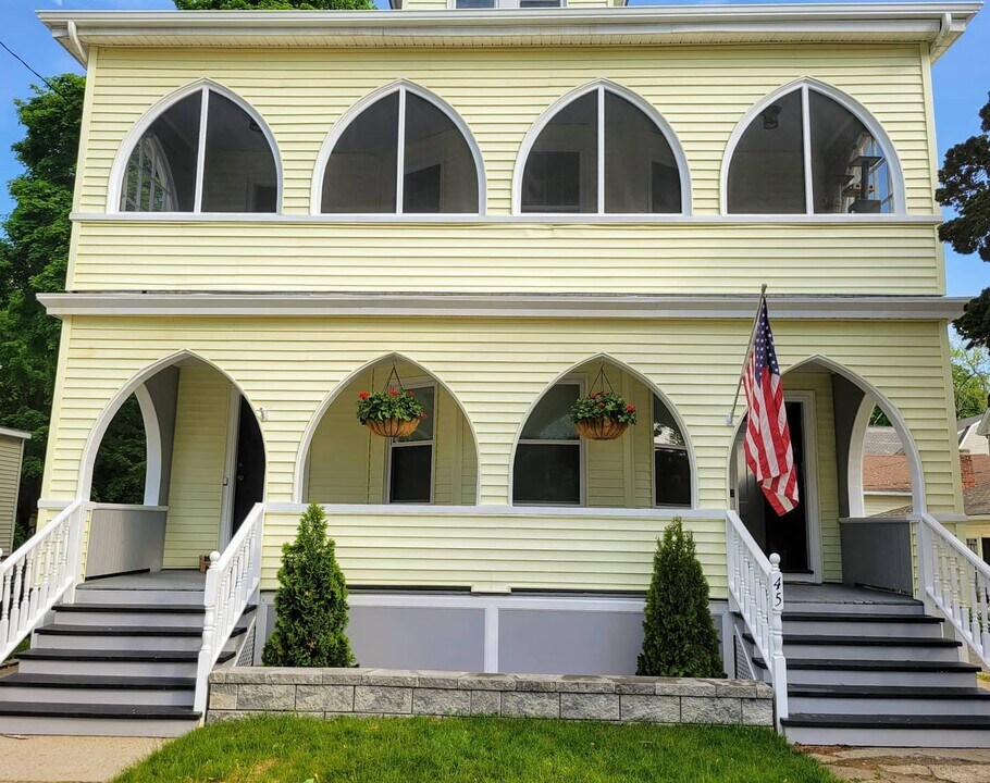 43 Trent St in Woonsocket, RI - Building Photo