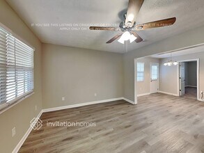 736 Plainville Trail SW in Atlanta, GA - Foto de edificio - Building Photo