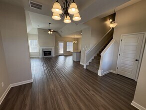 2113 Metcalf Wy in Southaven, MS - Building Photo - Building Photo