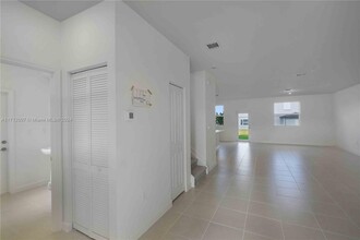 13621 SW 185th Ln in Miami, FL - Building Photo - Building Photo