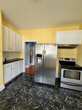 249 Monument Ave in Harrisonburg, VA - Building Photo - Building Photo