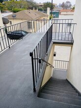 9111 Cattaraugus Ave, Unit B in Los Angeles, CA - Building Photo - Building Photo