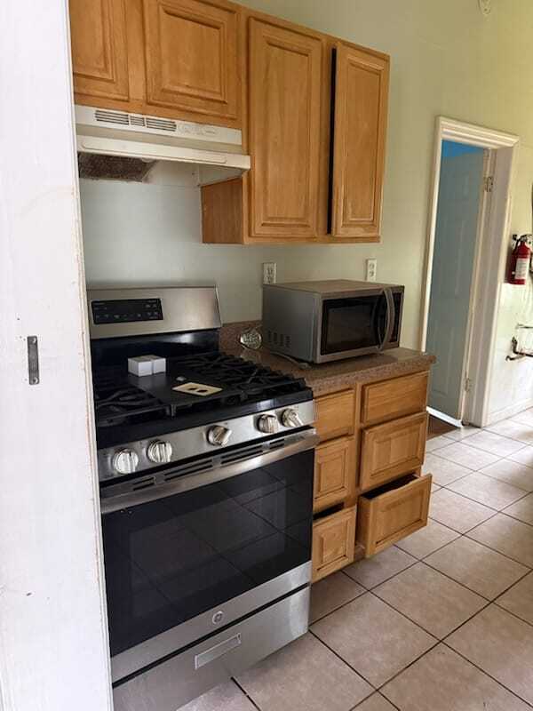 546 Valley Rd, Unit 546 Valley Rd Floor West Orange
