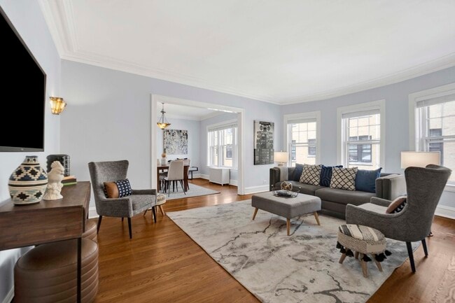 826 Michigan Ave in Evanston, IL - Building Photo - Building Photo