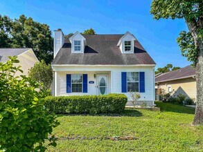 7045 Weatherwood Dr in Pensacola, FL - Building Photo - Building Photo