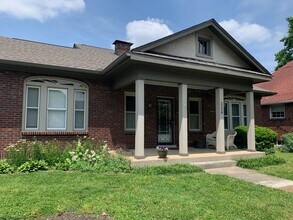 2124 Ashwood Ave in Nashville, TN - Building Photo - Building Photo