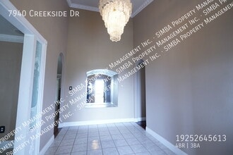 7940 Creekside Dr in Dublin, CA - Building Photo - Building Photo