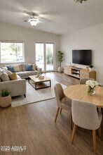 10465 E Star of the Desert Dr in Scottsdale, AZ - Building Photo - Building Photo