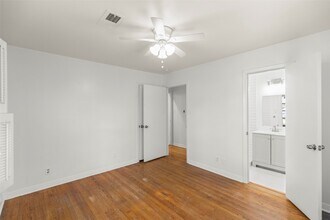 2015 Wycliffe Dr in Houston, TX - Building Photo - Building Photo