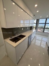 3400 NE 192 St in Miami, FL - Building Photo - Building Photo