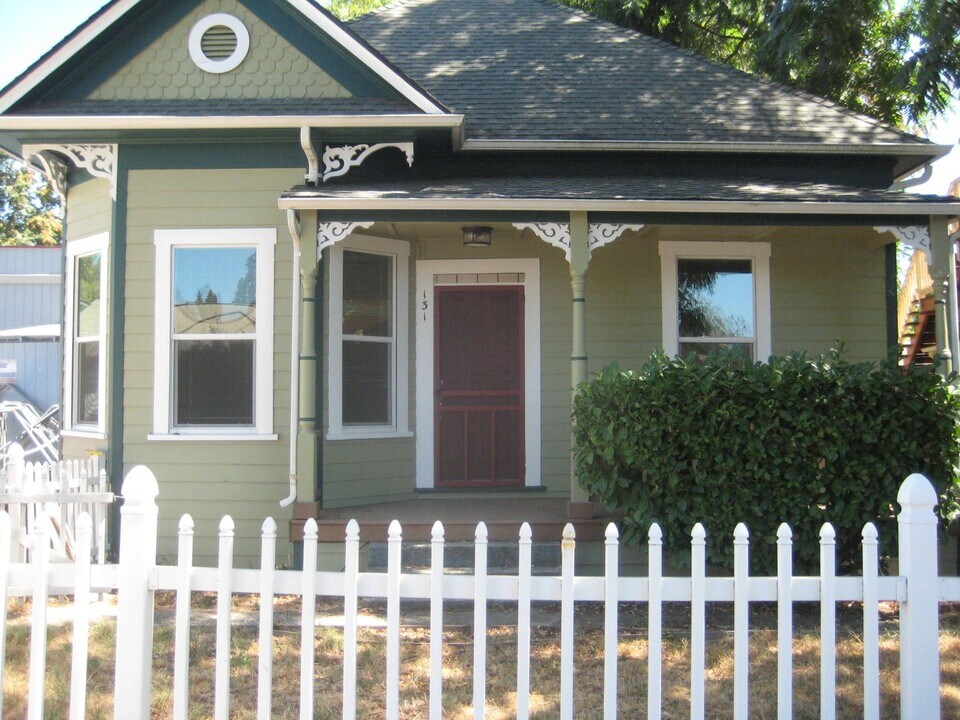131 Stewart St in Grass Valley, CA - Building Photo
