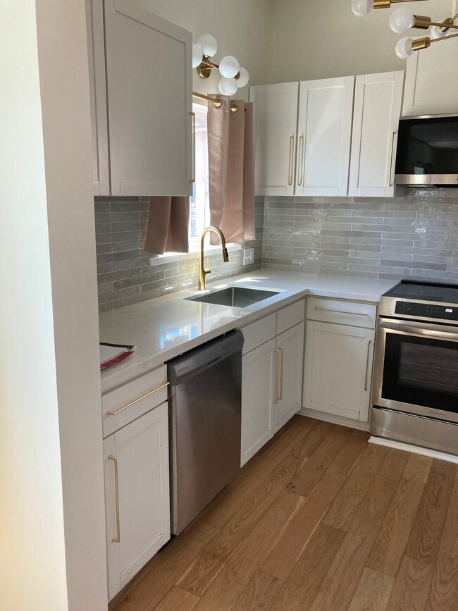 308 Glen Park Ave, Unit B