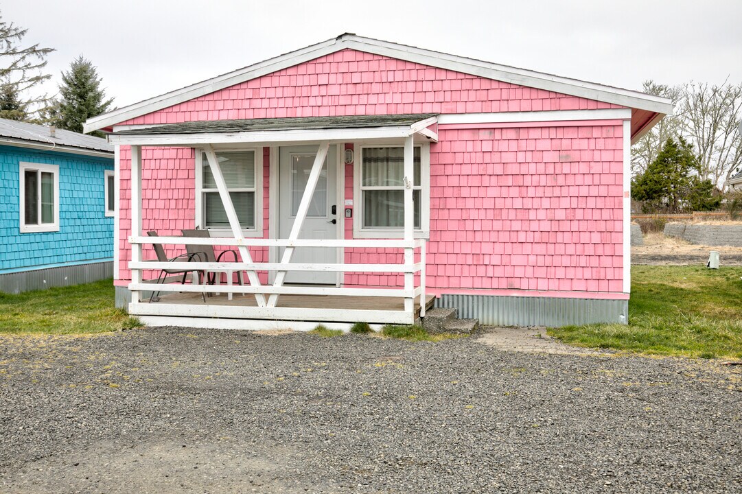 1757 SR 105 in Grayland, WA - Foto de edificio