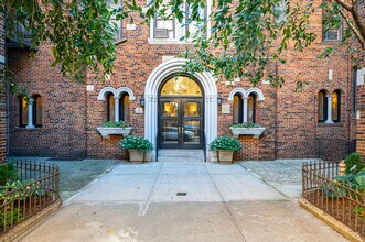 4333 46th St in Sunnyside, NY - Building Photo - Building Photo