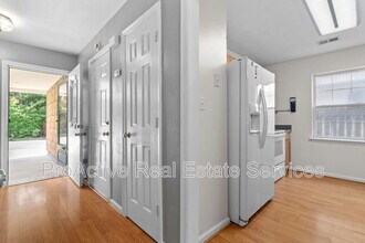 5312 Pandoria Ave in Virginia Beach, VA - Foto de edificio - Building Photo