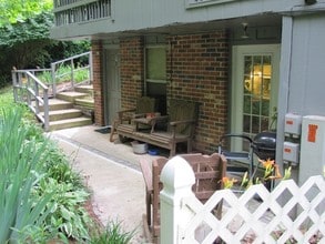 South Pointe Apartments in Imperial, MO - Foto de edificio - Building Photo