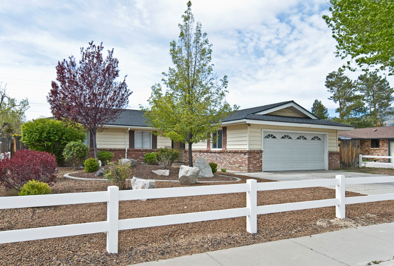 609 Adaline St in Carson City, NV - Foto de edificio