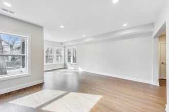 6527 N Newgard Ave in Chicago, IL - Building Photo - Building Photo