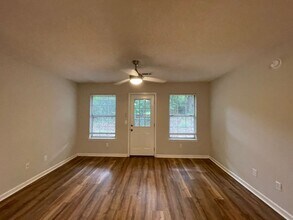 Kellie Lane - Excellent location in Auburn, AL - Building Photo - Building Photo
