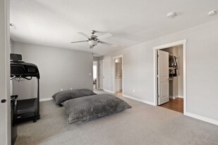 227 Alhambra Dr in Saratoga Springs, UT - Building Photo