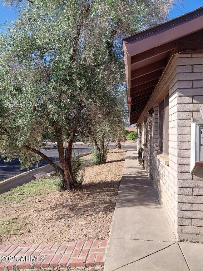 property at 1410 E Mountain View Rd