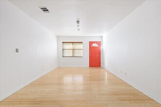 6503 Guadalupe St in Austin, TX - Building Photo - Building Photo