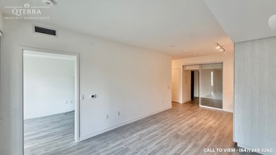 158 Front St E in Toronto, ON - Building Photo - Building Photo