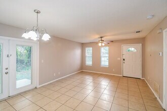 5743 Kinkaid Rd in Jacksonville, FL - Building Photo - Building Photo