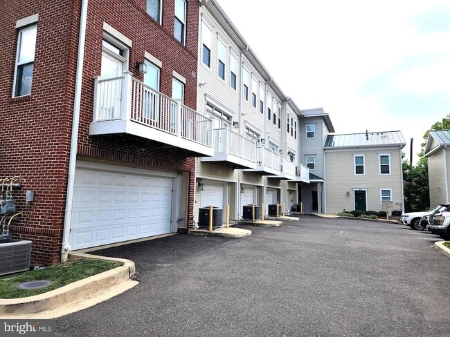 2610 Sheridan Rd SE, Unit 3 in Washington, DC - Building Photo - Building Photo