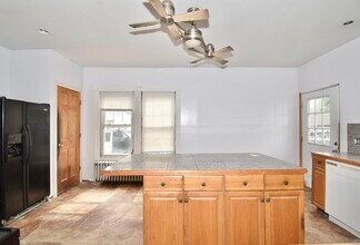 1103 Worcester St in Springfield, MA - Building Photo - Building Photo