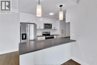 2600 Sandwich W Pkwy in Lasalle, ON - Building Photo - Building Photo