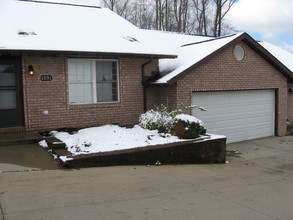 1289-1327 Brownstone Ave in Akron, OH - Building Photo - Building Photo