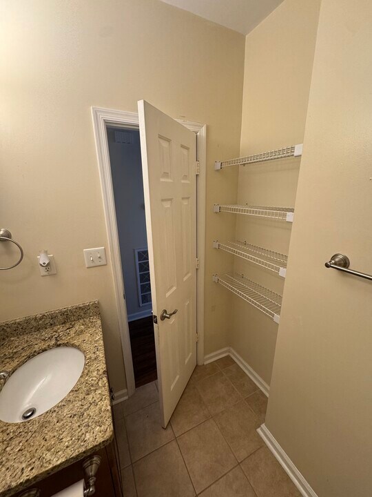 310 Primrose Ln, Unit Willow Point in Chesapeake, VA - Foto de edificio