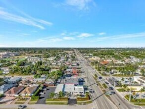 3379 S Military Trl in Greenacres, FL - Building Photo - Building Photo
