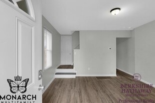 1679 E Whittier St in Columbus, OH - Building Photo