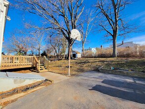 29 Myrna Ave in Waterbury, CT - Building Photo - Building Photo