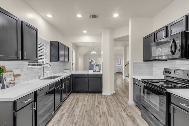 property at 3807 Springcrest Ln